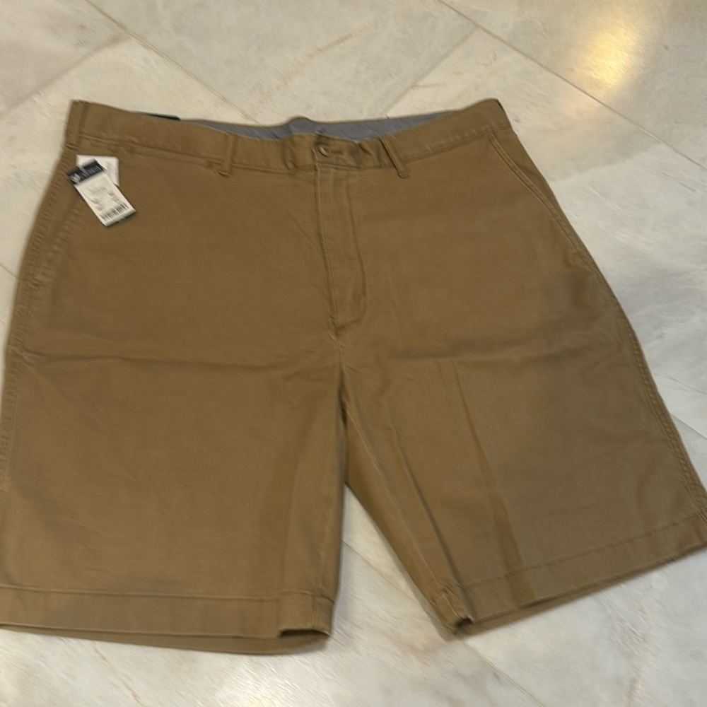 Men’s Cremieux size 38 khaki shorts